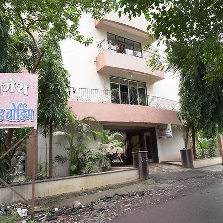 Hotel Sai Ganesh Lodging & Boarding By Wb Inn Titwala ภายนอก รูปภาพ
