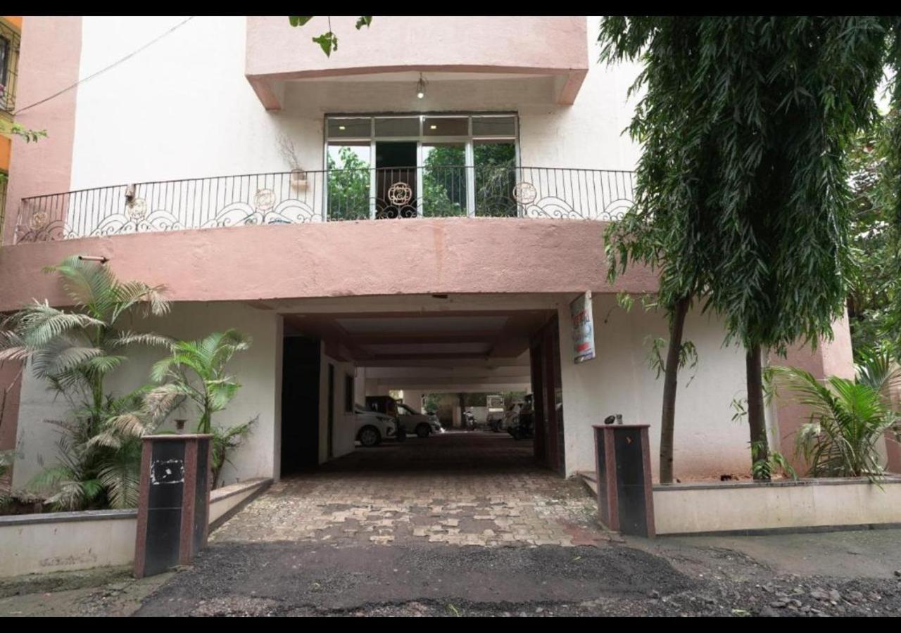 Hotel Sai Ganesh Lodging & Boarding By Wb Inn Titwala ภายนอก รูปภาพ